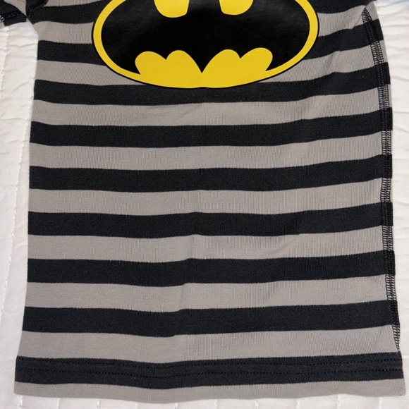 Hanna Andersson Batman shirt pajamas - Picture 6 of 10